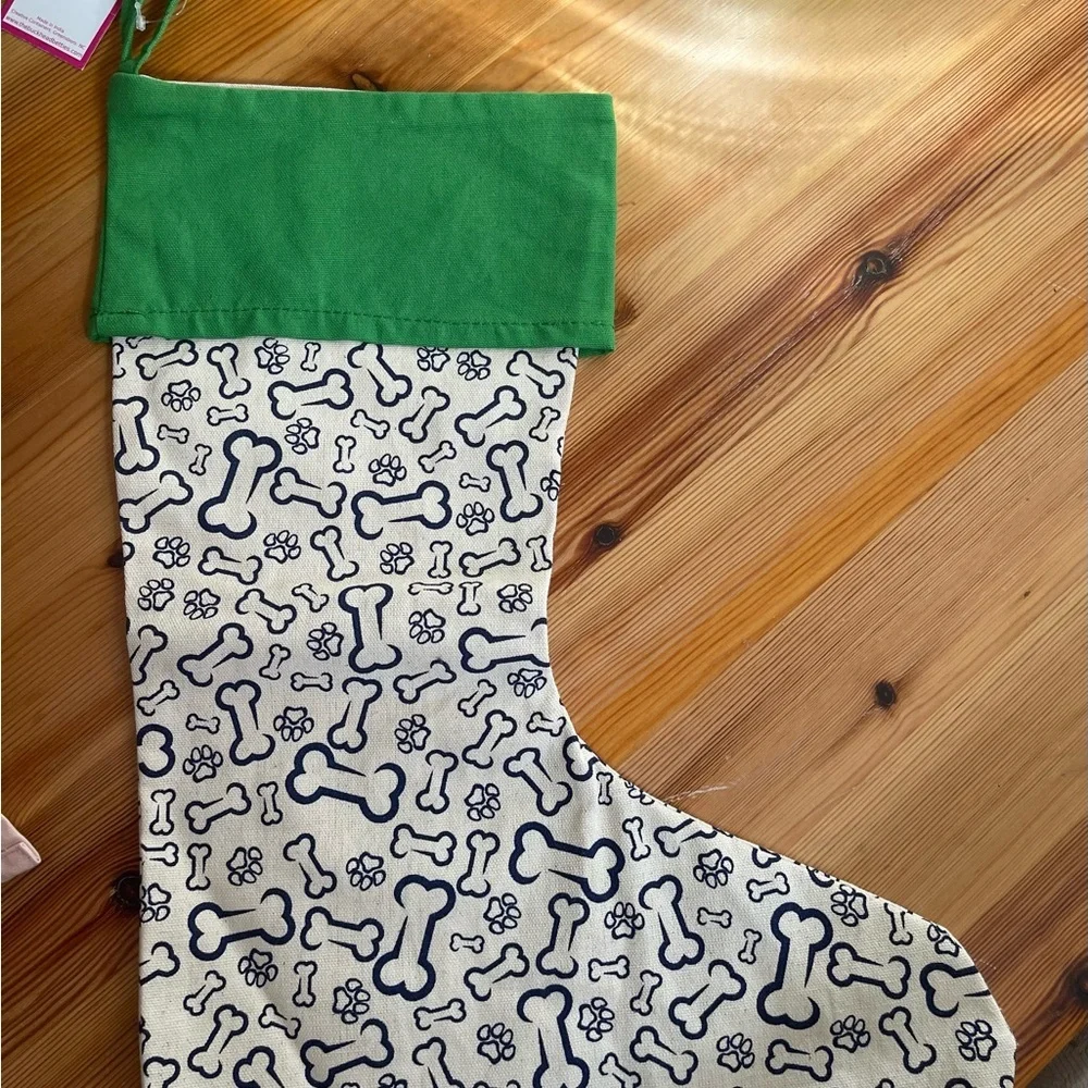 NWT-DOG CHRISTMAS STOCKINGS BY BUCKHEAD BETTIES-GREAT GIFT!